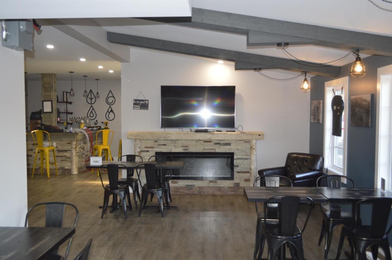 Bumblebee Bight Inn Pilley's Island Exterior photo